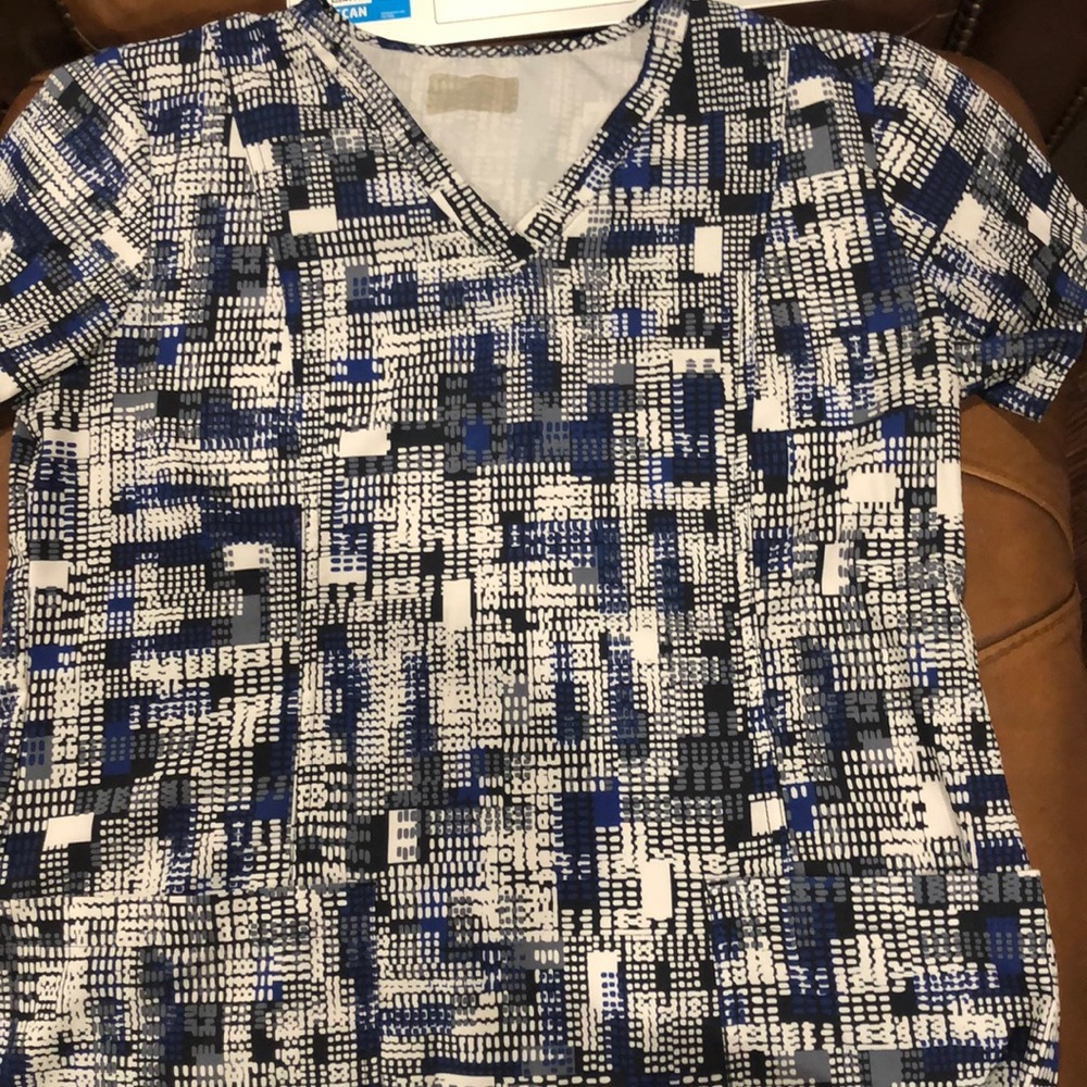 Scrub top